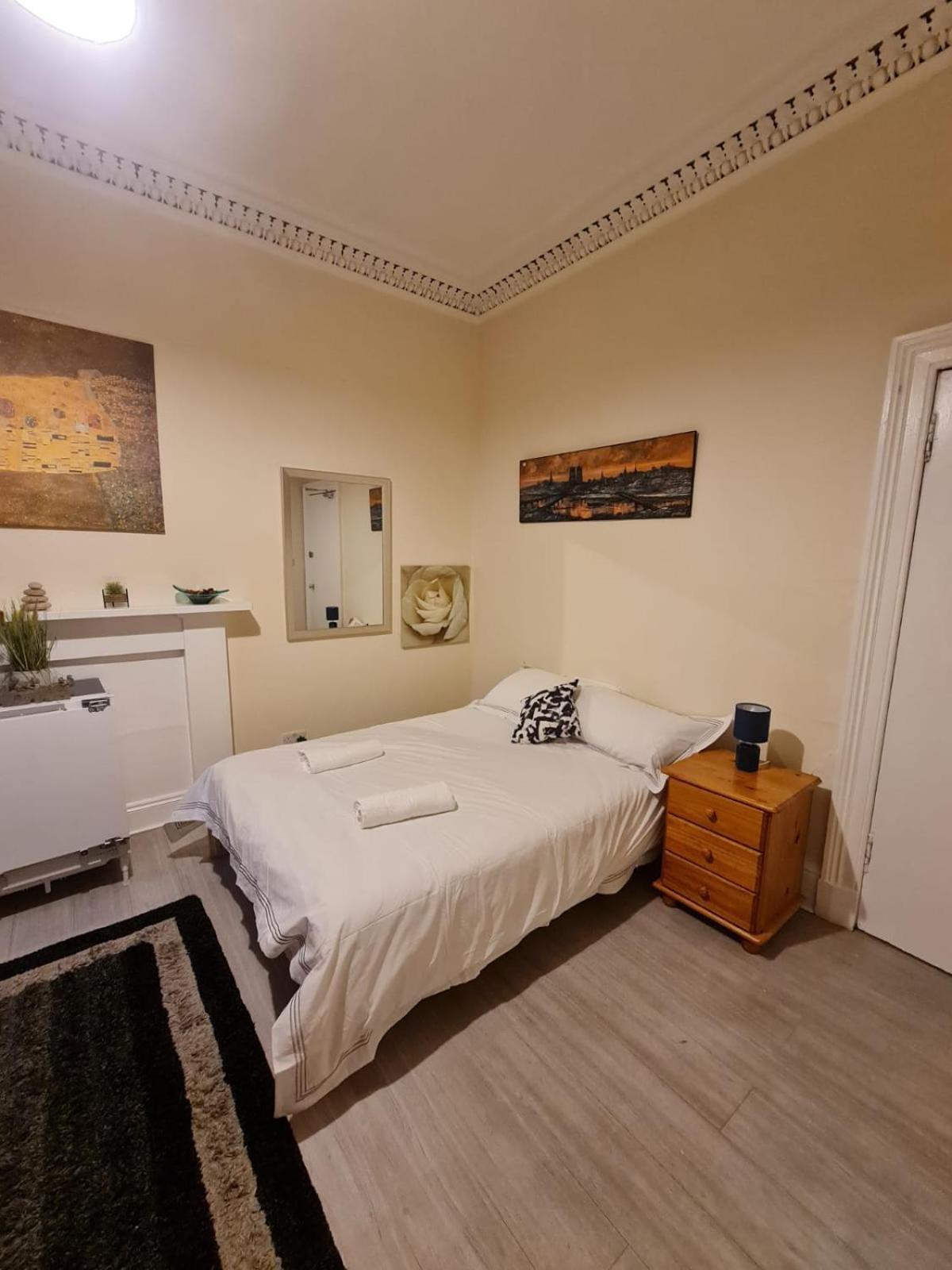 Cathcart Place Rooms 爱丁堡 外观 照片